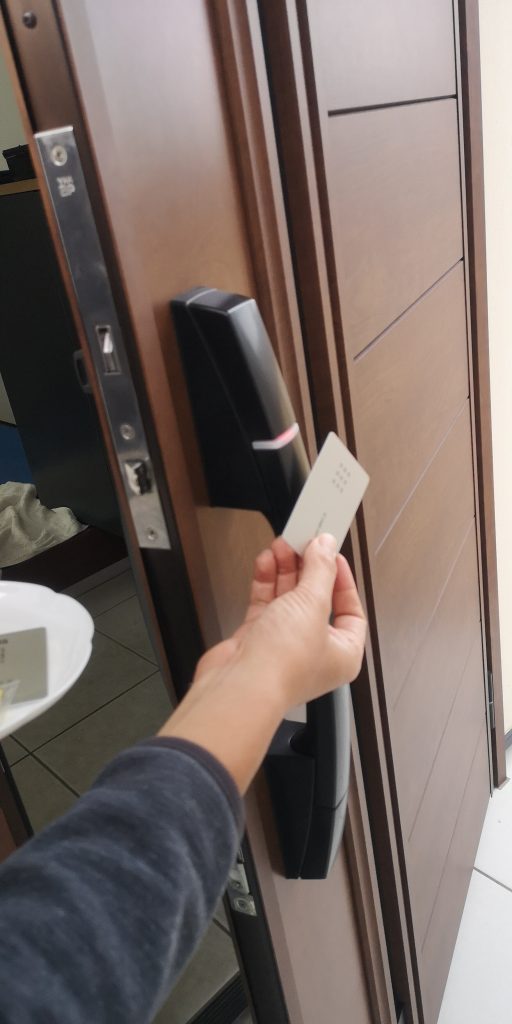 YKKap玄関ドア用のカードキーを紛失した際の再登録方法１５
