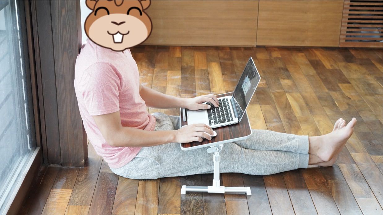 ソファやベッドでパソコン（ノートPC）の作業を姿勢良く行い、膝での作業をなくす最適なテーブル・スタンド９